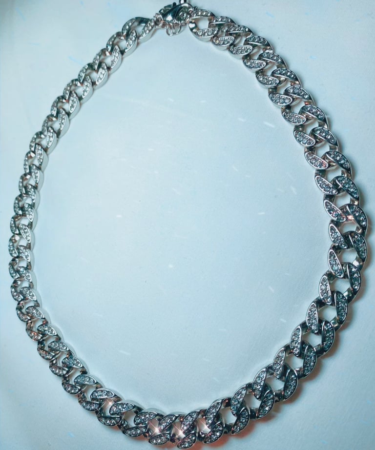“Cuban Linx” Chain