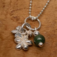 Image 3 of Geranium pendant with moss agate bead -  18" chain