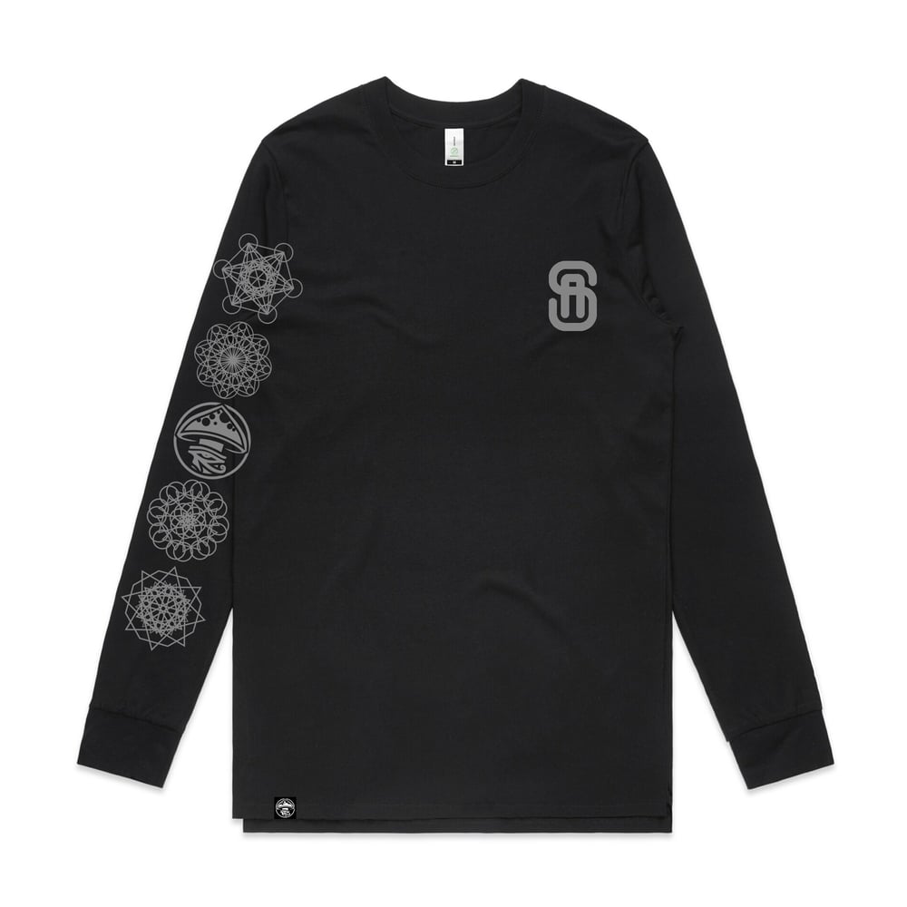 Image of Geometric. L/S