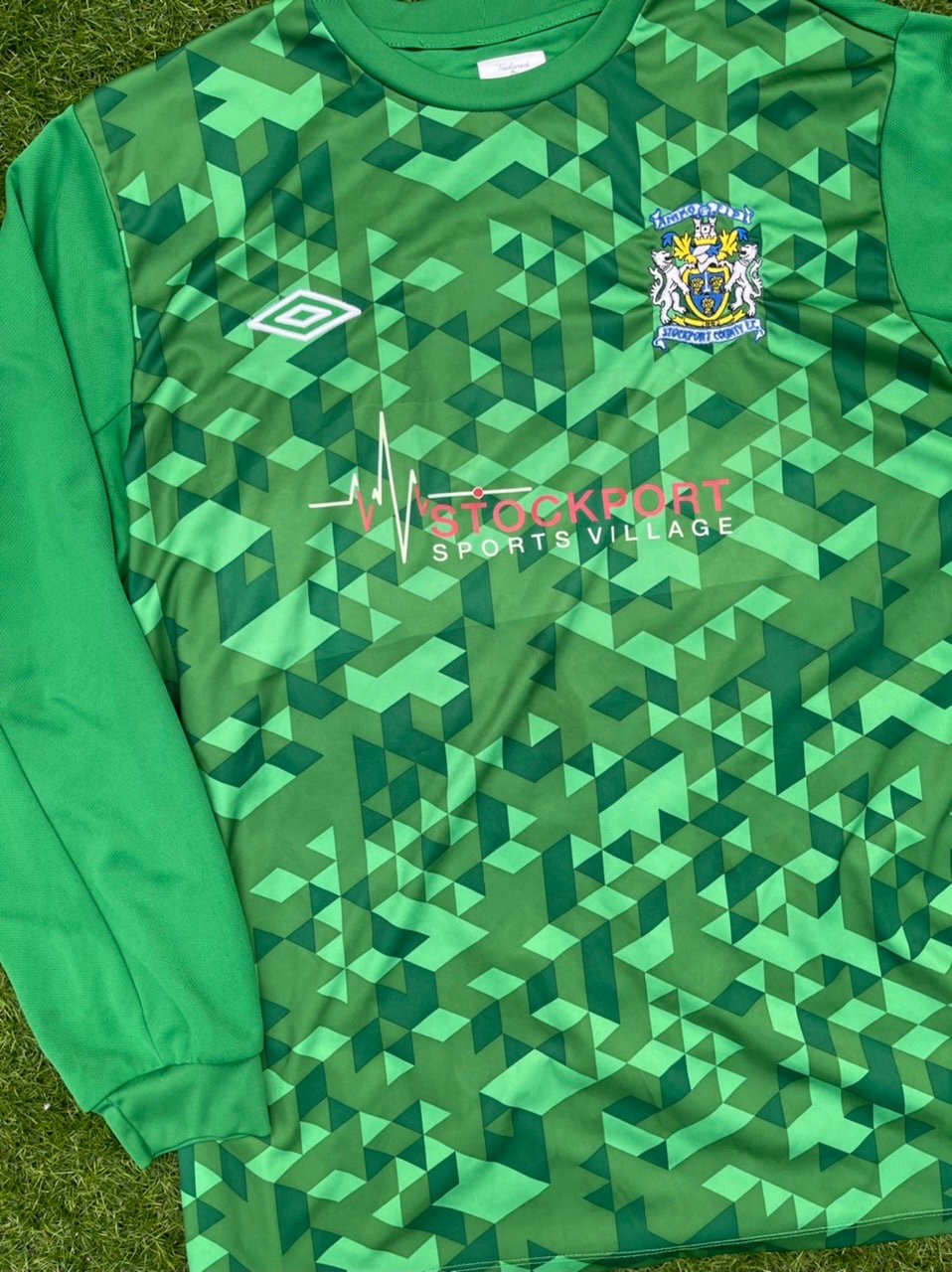 Player Issue 2013/14 Umbro Home Keeper Shirt