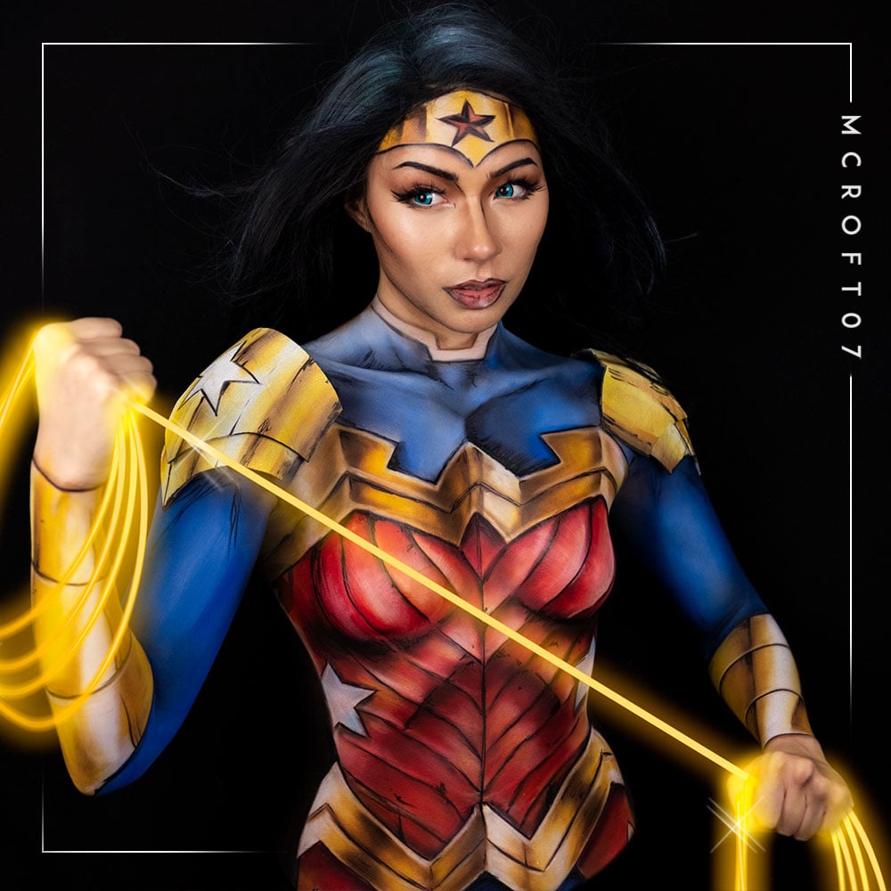 Image of Wonder Woman (Armoured)