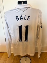 Image 3 of Tottenham Hotspur “BALE 11” 2012/13 Home LS Shirt + patches (M)