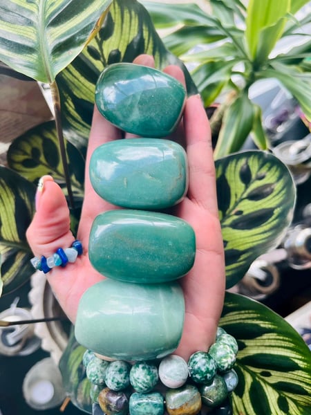 Image of Green Aventurine Meditation Palmstone