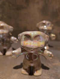 Image 1 of Mother-of-Pearl Troll Air Planters