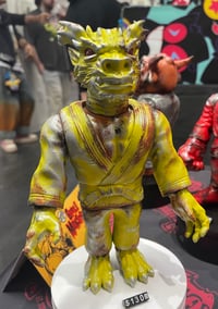 Gentle Dragon Collected Con Exclusive (rusty yellow)