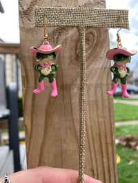 Image 2 of Sassy Frog