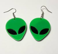 Solid alien