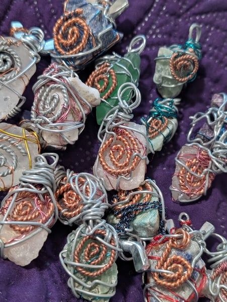 Image of CRYSTAL AMPLIFIER PENDANT 