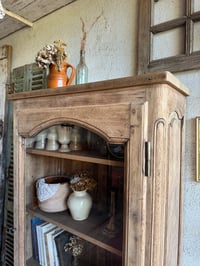 Image 14 of La vitrine en chêne 