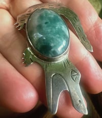 Image 2 of “Chompito” the gator 🐊 cool 🆒 stone critter/pin 