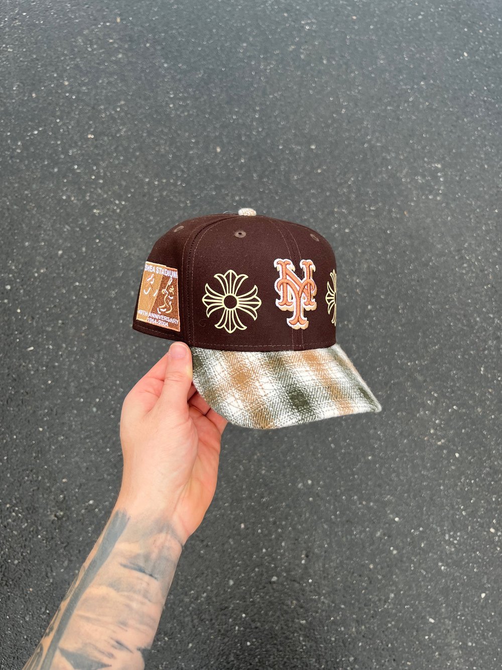 Image of FLANNEL BRIM MULTI TONE NEW YORK METS CUSTOM FITTED CAP