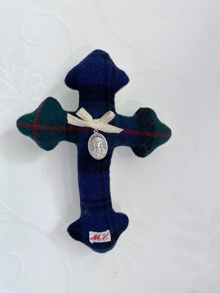 Image of croix en tissu ancien 