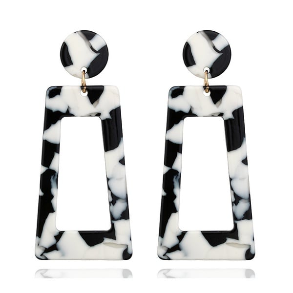 Image of Stylish Acrylic Earrings 