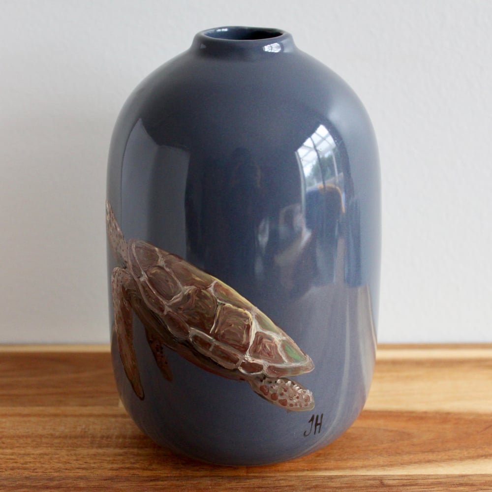 Sea Turtle Vase