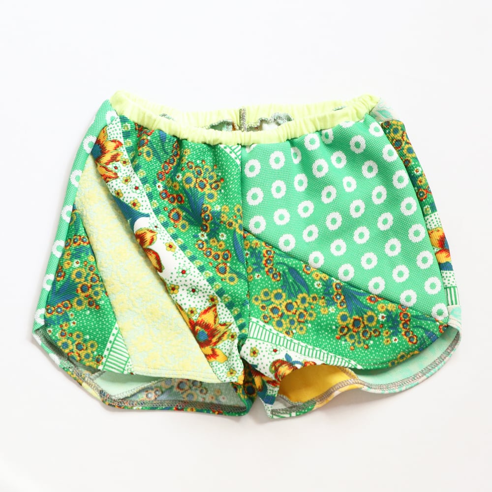 Image of go green vintage fabric poly 70s knit size 6/8 dolphin dolfin hem courtneycourtney shorts retro