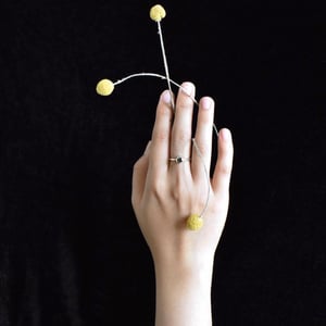 Image of Tanzania Green Sapphire round cut clasisic silver ring