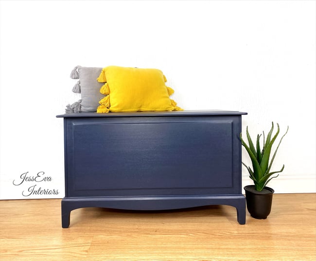 Stag blanket deals box