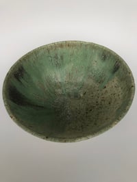 Image 2 of textured salad bowl medium