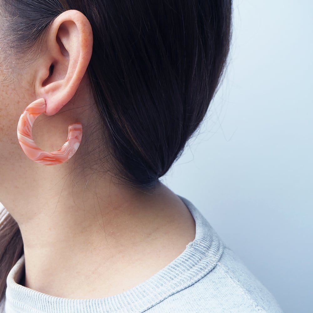Image of *NEW* Blush Midi Hoop Earrings