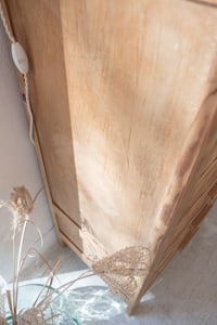 Image 3 of Chiffonnier en bois brut