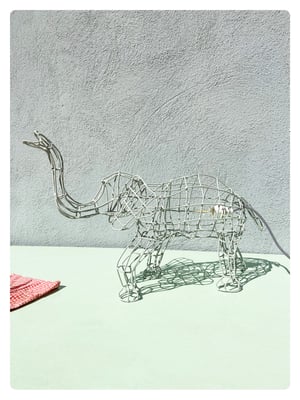 Image of Éléphant gris (tiens c'est original ça) 