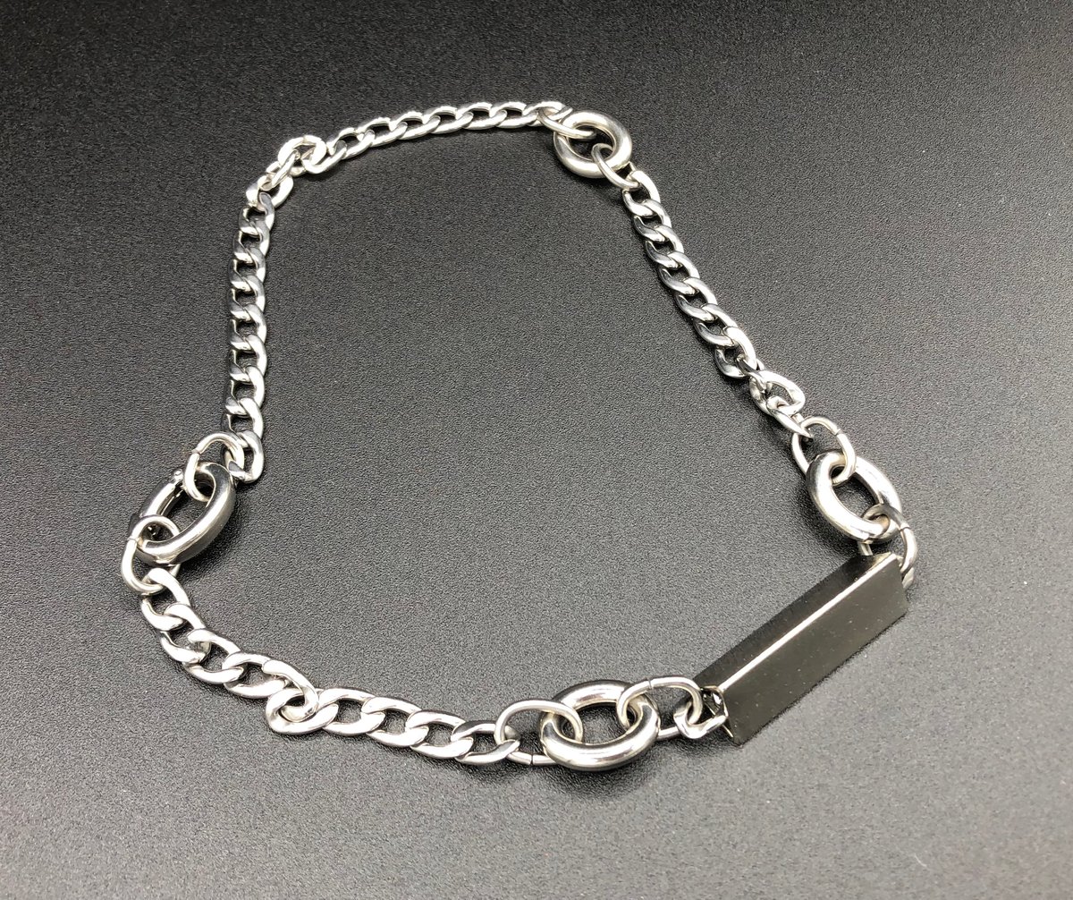 Image of Alice (in chains)