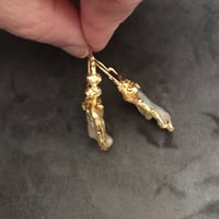 Image 4 of LUMINOUS pearl hoops II