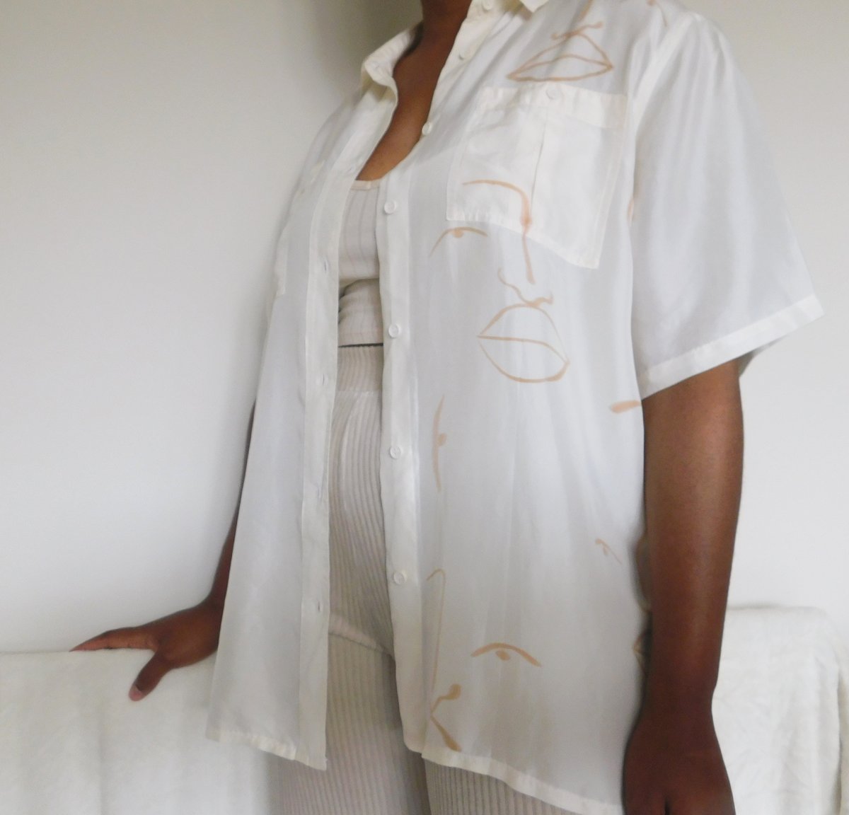 Image of pearly blouse