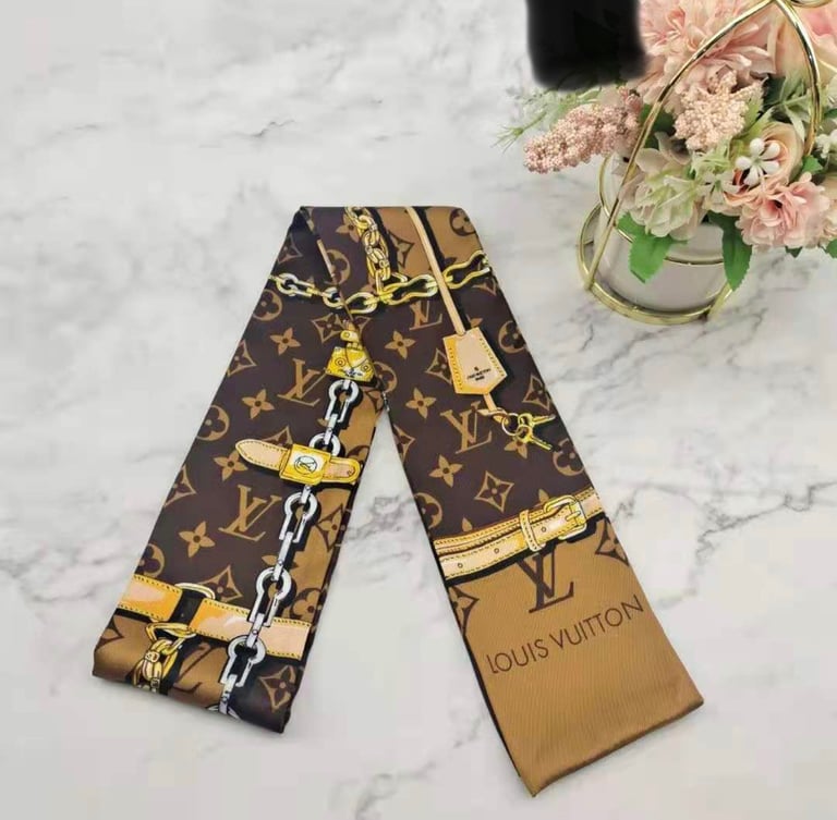 NEW LV SCARF 