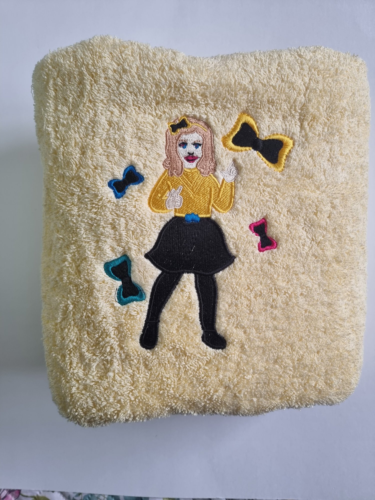 Image of Emma Wiggle Towel