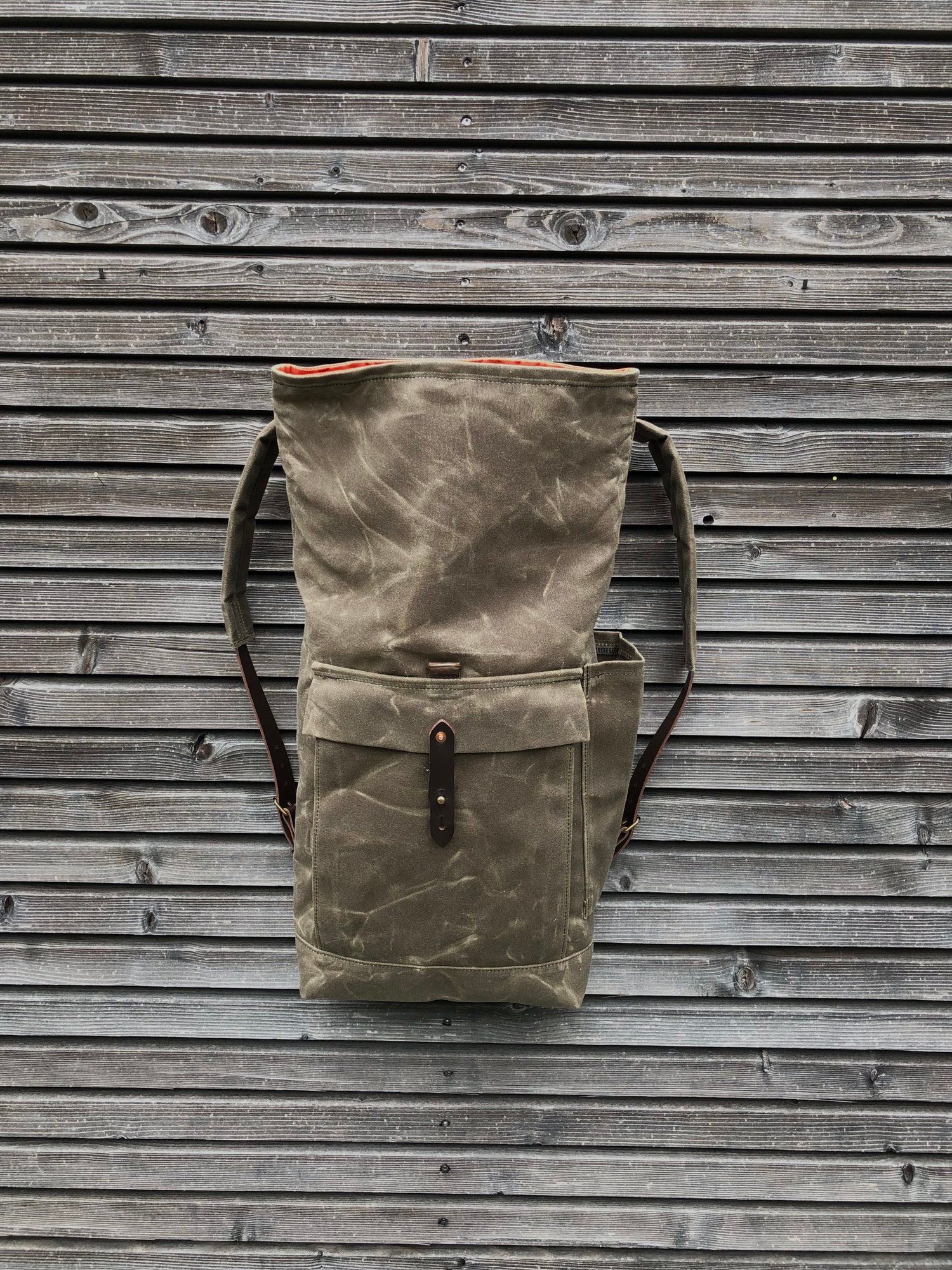 Image of School backpack in waxed canvas / waterproof backpack with padded shoulder straps and water bottle p