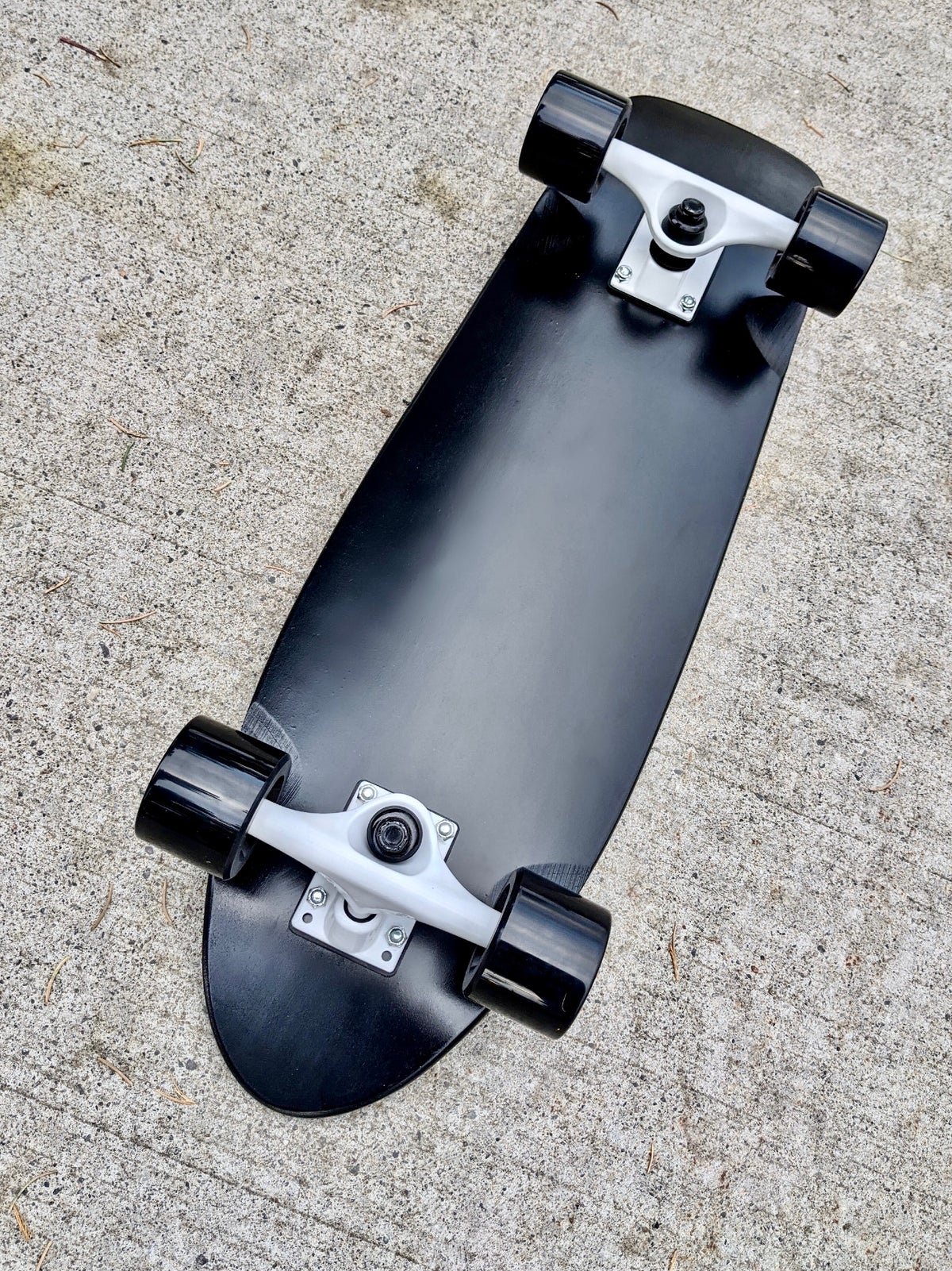 Image of Black and White 8” Complete Cruiser