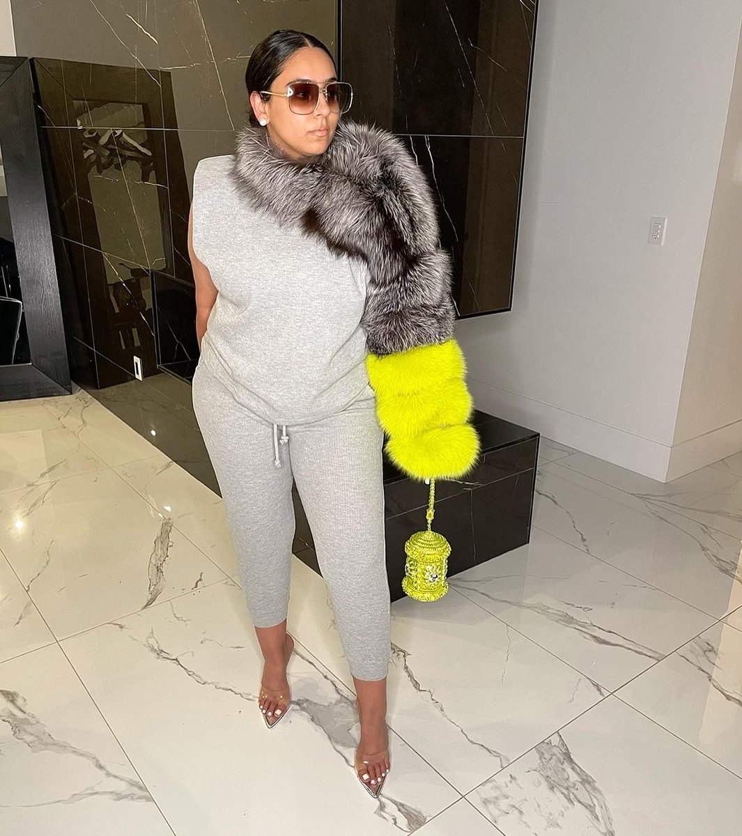 Fox Fur Sleeve single istylebysonia