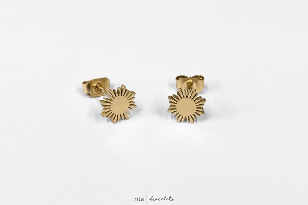 Image of GOLD FILIPINA INSPIRED SUN EARRINGS (Gold)