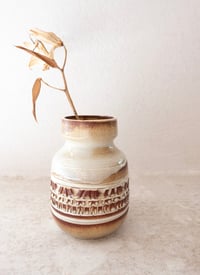 Image 2 of Vase vintage signé Bessone 