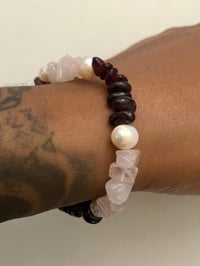 Image 2 of ROSE QUARTZ, GARNET WITH PEARL BRACELET 