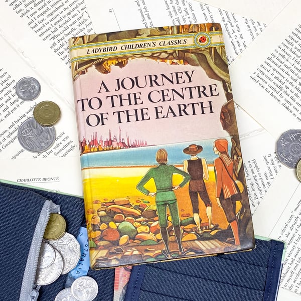 Image of A Journey to the Centre of the Earth Book Wallet