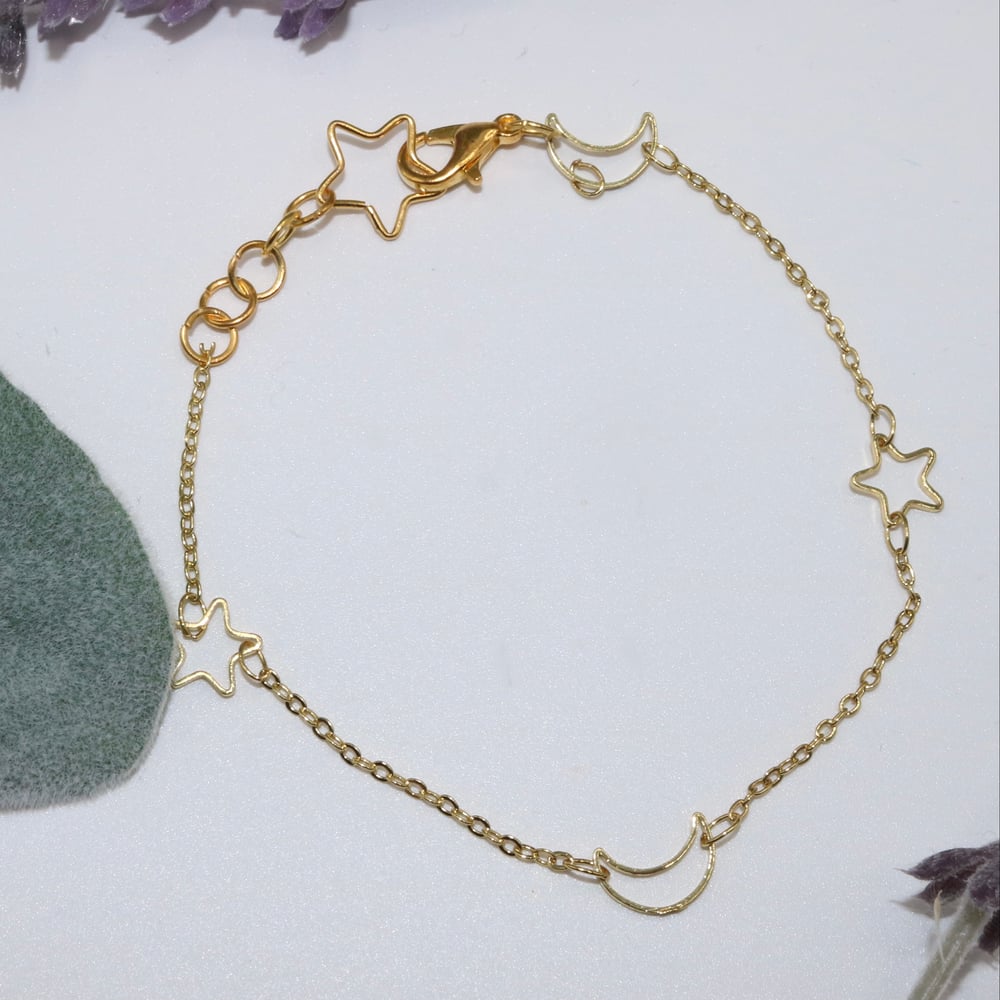 Image of 18k Gold Star + Moon Bracelet