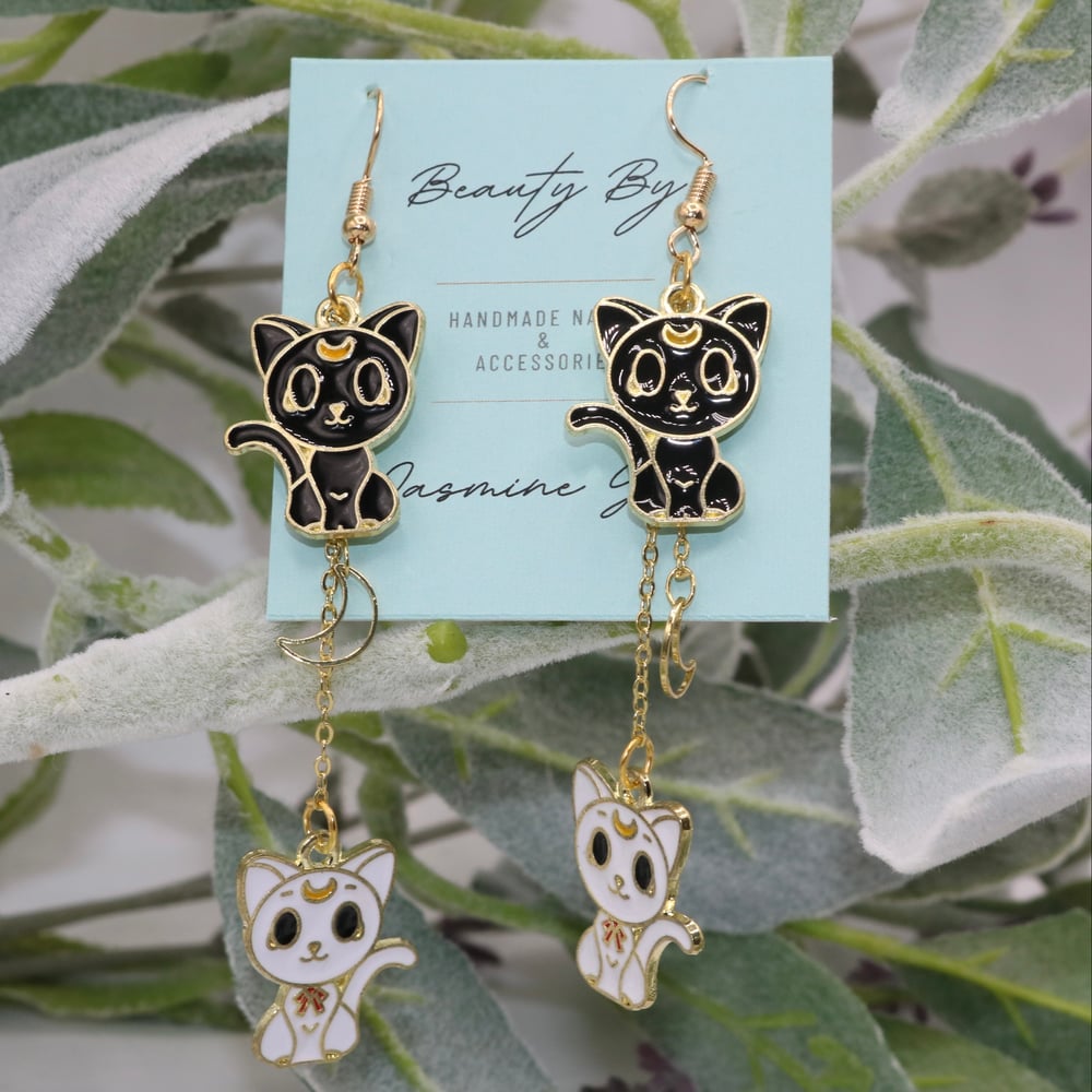 Image of 18k Gold Artemis x Luna Drop Earrings