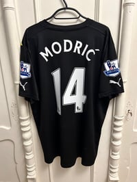 Image 9 of Tottenham Hotspur “MODRIĆ 14” 2011/12 Third Shirt + PL patches (L)