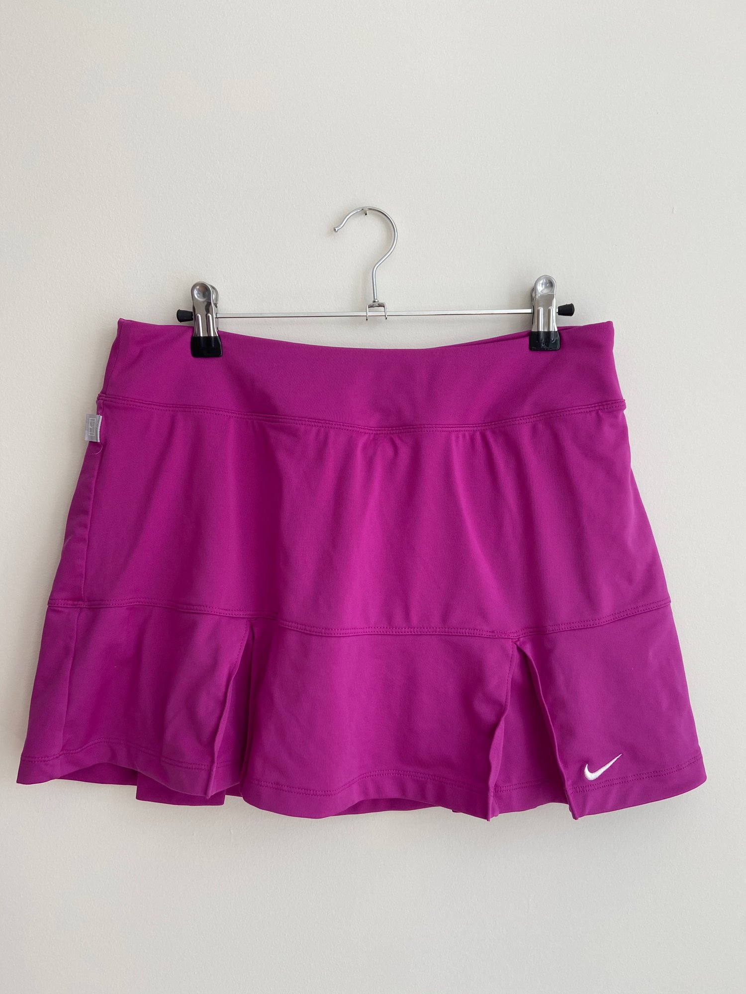 Fuchsia Nike tennis skirt 