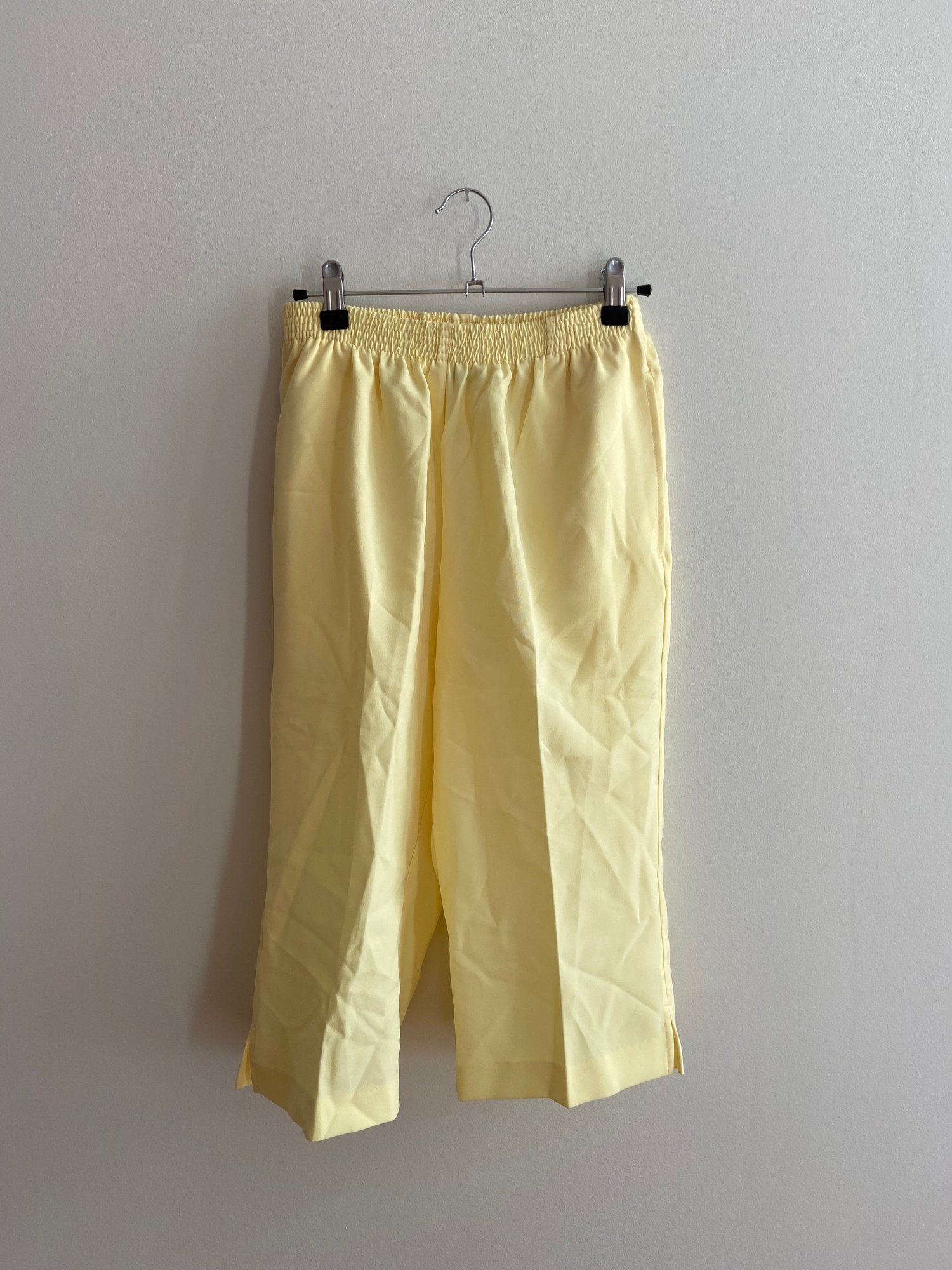 baby yellow pants 