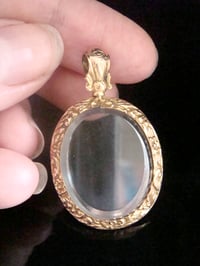 Image 1 of Victorian 9ct ornate yellow gold picture frame glass locket