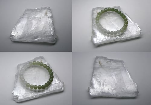 Image of 透石膏 ｜ Selenite