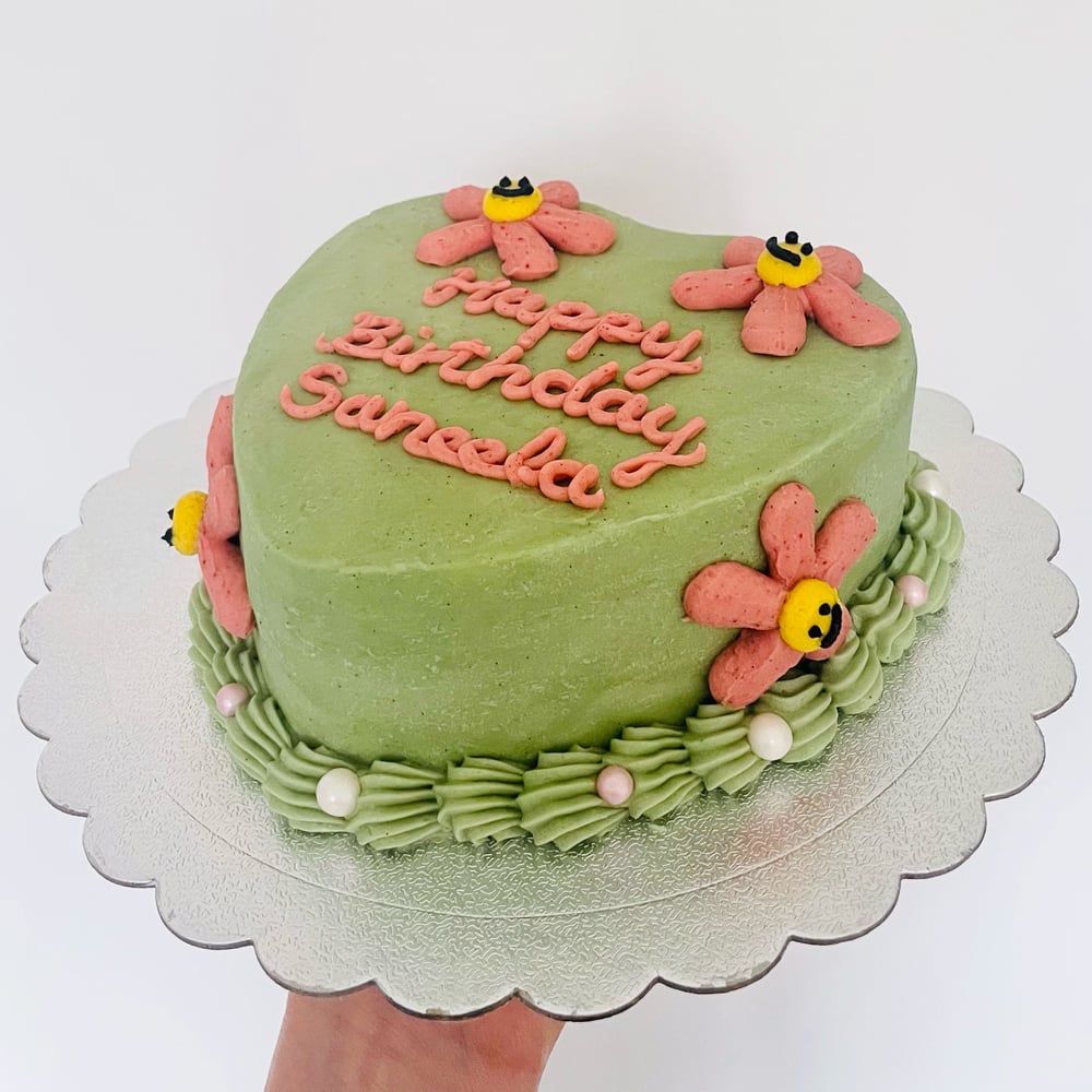 Image of Daisy Smiley Cake