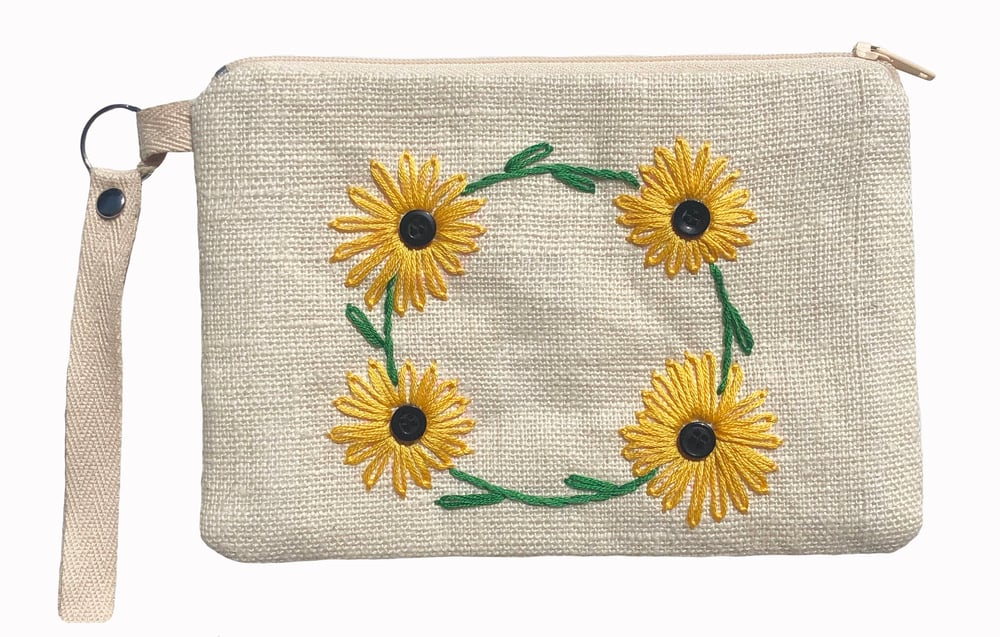 Image of Hand Embroidered Purses - Lazy Daisies
