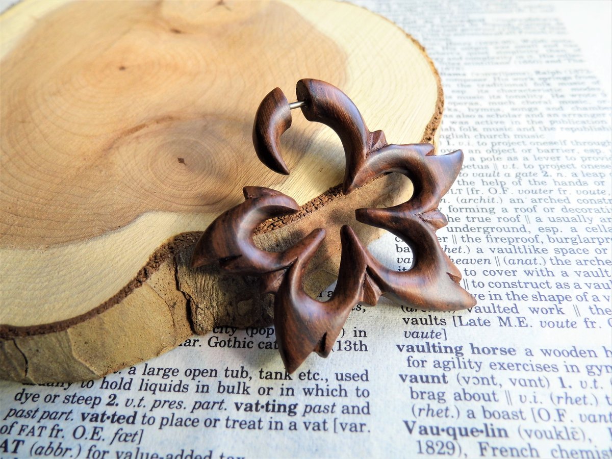 Wood Faux Gauge Earring Womens Star Flower 