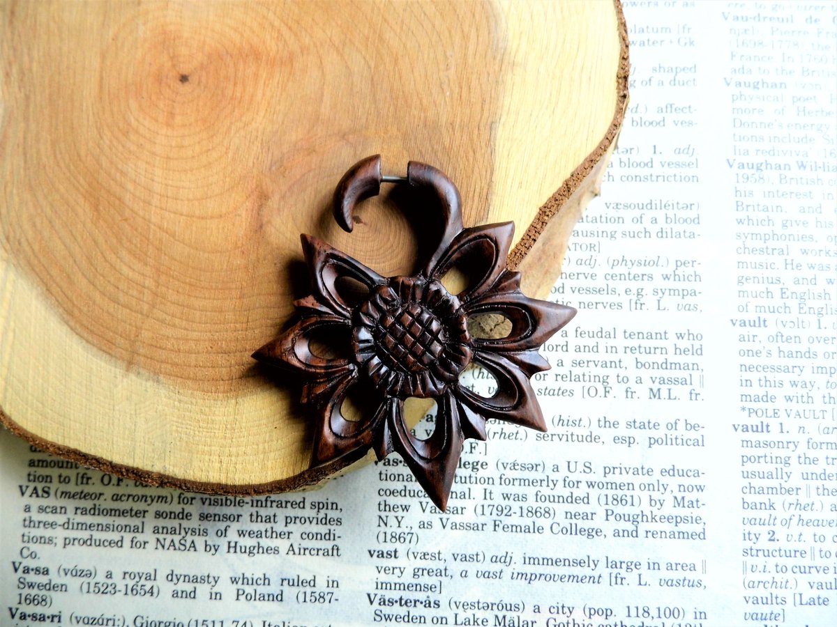 Organic Wood Earring Small Thistle Flower Star