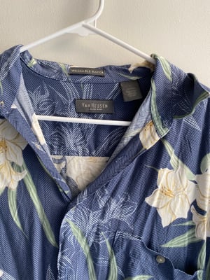 classic Hawaiian shirt 