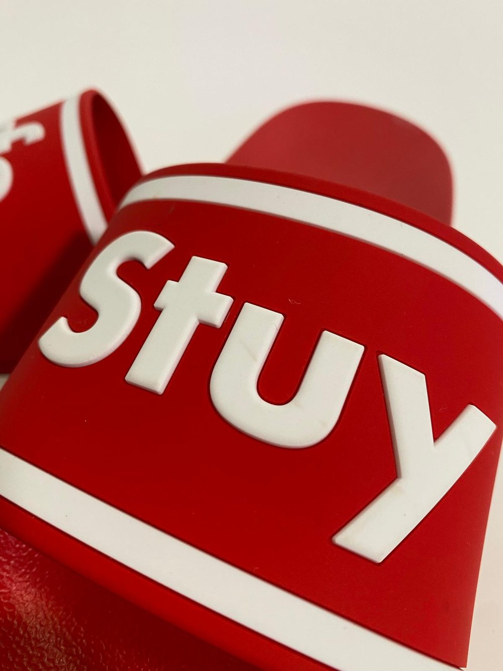 STUYLYFE SLIDES & HEADBAND PACK